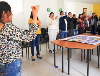 Colaboradores de Fundación Tierra Nueva en la capacitación sobre técnicas para el manejo del estrés